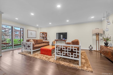 1390 Broadway unit 107, Hewlett, NY 11557 - photo 4