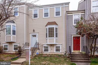 2404 Ridgehampton Ct, Reston, VA 20191 - photo 4