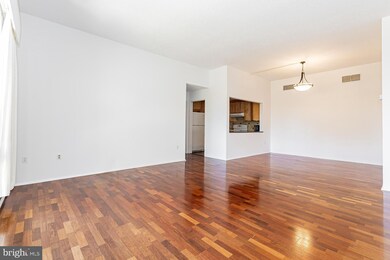 1 Markham Rd unit 2F, Princeton, NJ 08540 - photo 3