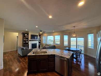 891 E 240 S, Tooele, UT 84074 - photo 5