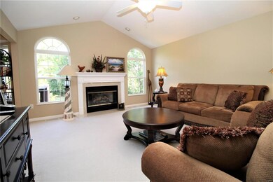 119 Stonebridge Manor Dr, Maryville, IL 62062 - photo 4