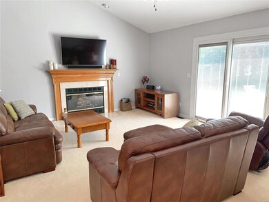 1004 Meadow Lake Dr, Maryville, IL 62062 - photo 5