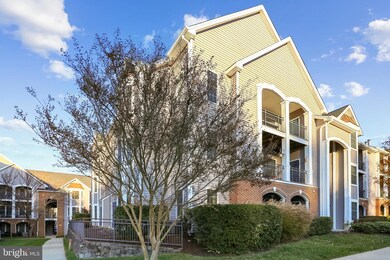 46606 Drysdale Terrace unit 300, Sterling, VA 20165 - photo 3