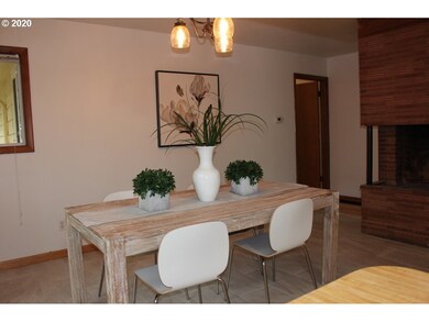 18691 Old River Dr, West Linn, OR 97068 - photo 6