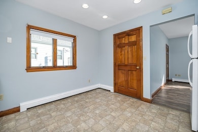 53 Mechanic St unit 2, Newton, MA 02464 - photo 4