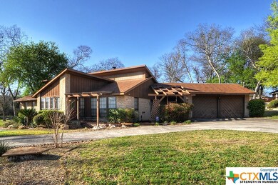 1215 River Acres Dr, New Braunfels, TX 78130 - photo 2