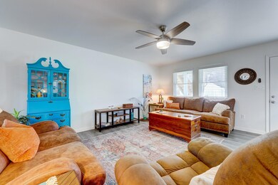 358 Shady Bluff Dr unit B, Wimberley, TX 78676 - photo 4