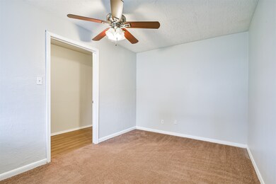 9714 Santa Monica Blvd, Houston, TX 77089 - photo 7