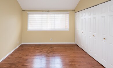 1201 Ranch View Ct, Buffalo Grove, IL 60089 - photo 3