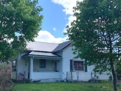 1311 S Shipley St, Muncie, IN 47302 - photo 2