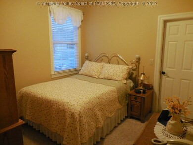 30 Chandler Cir, Scott Depot, WV 25560 - photo 3