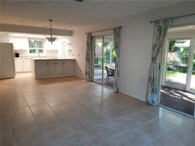 526 Azalea Ln unit 530, Vero Beach, FL 32963 - photo 5
