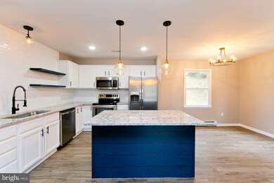 1433 Williams Cir, Winchester, VA 22603 - photo 2