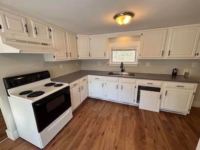 11 Pearl Ln unit 3, Farmington, NH 03835 - photo 4