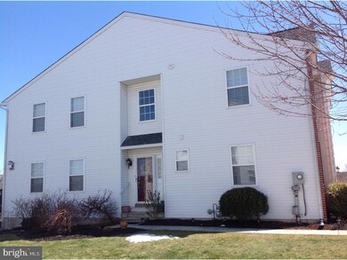 229 Hampshire Dr, Sellersville, PA 18960 - photo 2