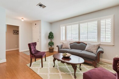 2318 Cheshire Ln, Houston, TX 77018 - photo 7