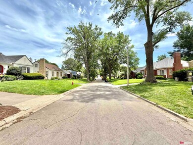3733 C St, Lincoln, NE 68510 - photo 2