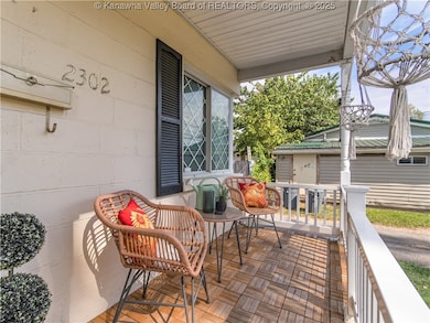 2302 Myers Ave, Dunbar, WV 25064 - photo 2