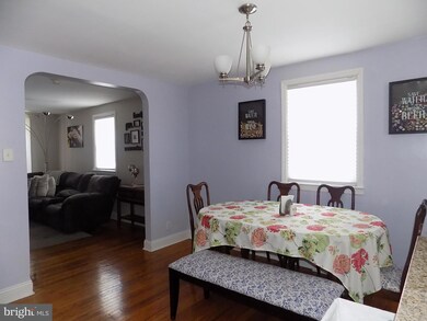 152 Earl Ln, Hatboro, PA 19040 - photo 5