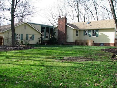 13029 Pine Hollow Rd, Trafford, PA 15085 - photo 7