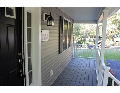 11 Blades Cir, North Billerica, MA 01862 - photo 4