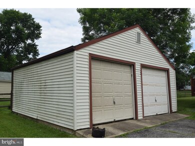 1217 Spruce Ave, Wilmington, DE 19805 - photo 3