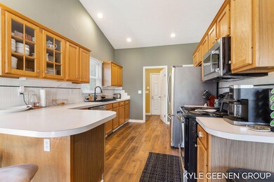 27-web-or-mls-11642-kerkwin-rd