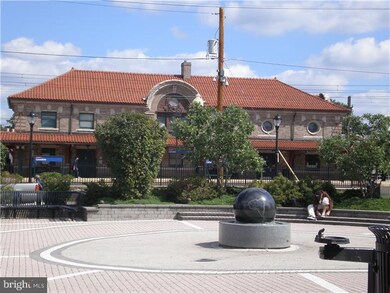 225 S Line St, Lansdale, PA 19446 - photo 7