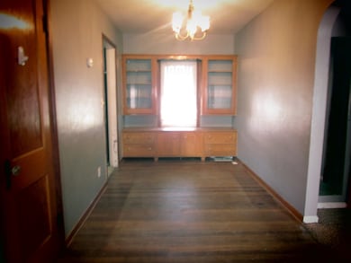 800 Elm St, Carmi, IL 62821 - photo 7