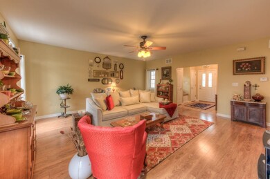 3418 Garfield Ave, Highland, IN 46322 - photo 4