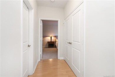 624 Appeldoorn Cir unit 624, Asheville, NC 28803 - photo 6