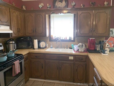 12093 Kolache Rd, Overbrook, OK 73453 - photo 3