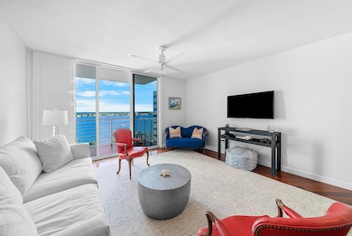 The Slade unit 1012, West Palm Beach, FL 33401 - photo 7