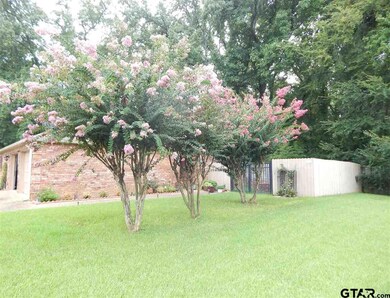 424 424 Amberwood, Tyler, TX 75701 - photo 4