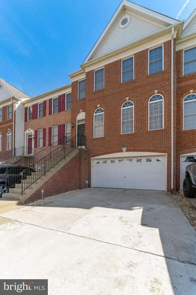 22530 Scattersville Gap Terrace, Ashburn, VA 20148 - photo 2