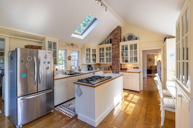 10 Danls Way, West Tisbury, MA 02575 - photo 4