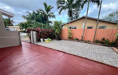 4116 SW 21st St unit 1, Fort Lauderdale, FL 33317 - photo 2