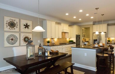 breakfast and kitchen