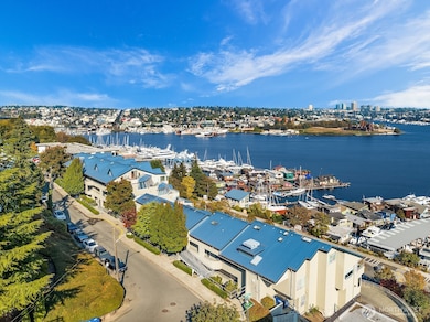 2400 8th Ave N unit 2, Seattle, WA 98109 - photo 7