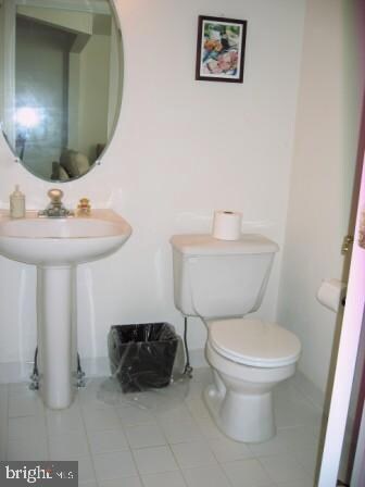 2590 Logan Wood Dr, Herndon, VA 20171 - photo 6