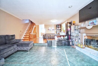 95 Corona Ave, Staten Island, NY 10306 - photo 6