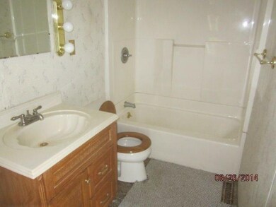 770 Eleanor St NE, Grand Rapids, MI 49505 - photo 4