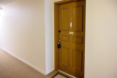 3821 Environ Blvd unit 202, Lauderhill, FL 33319 - photo 4