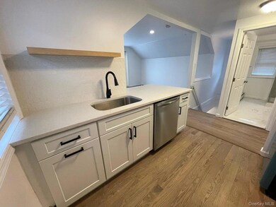 unlisted-address, Long Beach, NY 11561 - photo 2