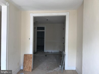 1630 Mckean Ave, Baltimore, MD 21217 - photo 4