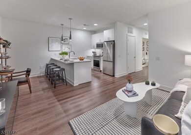 10 E Green St unit 431, Woodbridge, NJ 07095 - photo 2