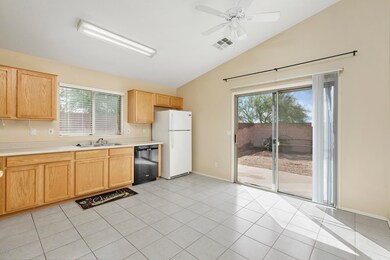 Eat-in Kitchen