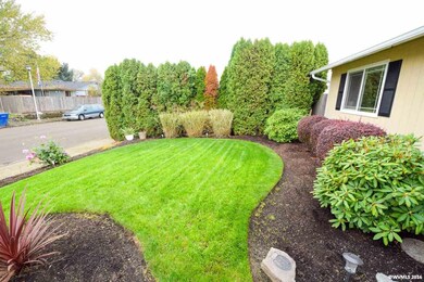 1551 Eugene Ct NE, Keizer, OR 97303 - photo 4