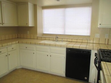 37843 Village Ln, Palmdale, CA 93550 - photo 7