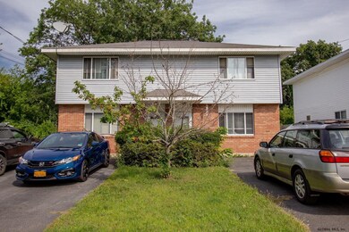 77 Nelson St, Schenectady, NY 12306 - photo 2